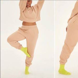 Girlfriend collective joggers & cropped sweatshirt